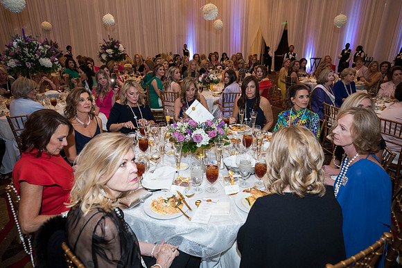JEB46802_GCCA_QueensLuncheon
