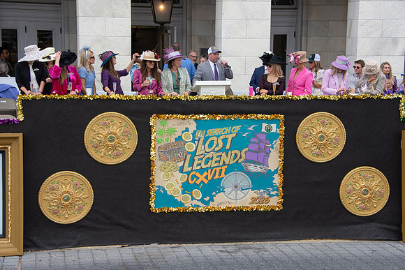D72_7056