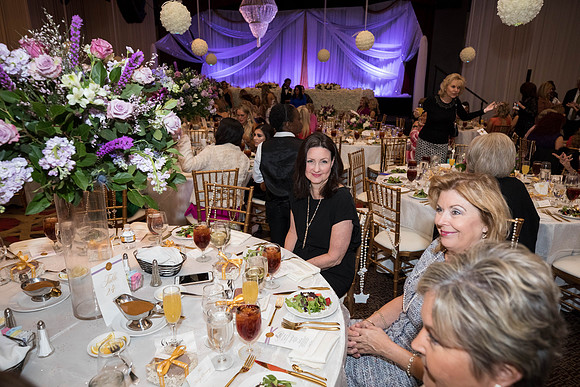 JEB46628_GCCA_QueensLuncheon