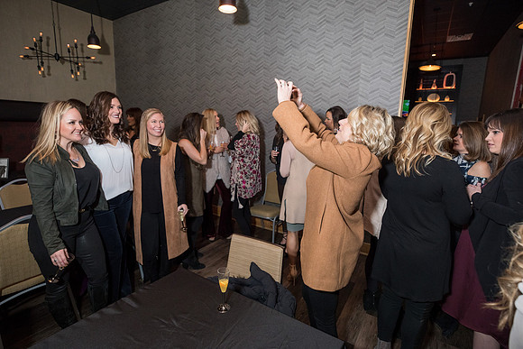 JEB48292_Athena_brunch