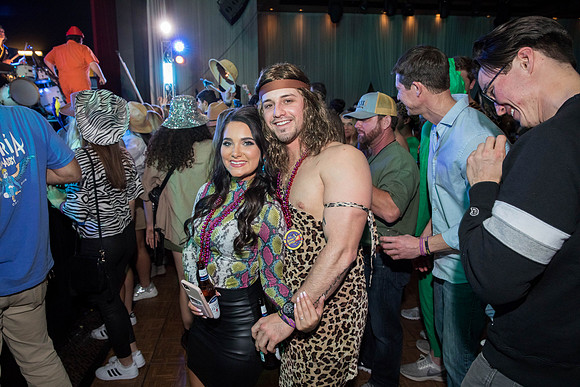 JEB37630_GCCA_QueensParty