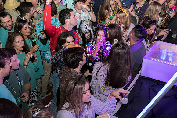 JEB37947_GCCA_QueensParty