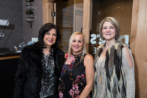 JEB48214_Athena_brunch