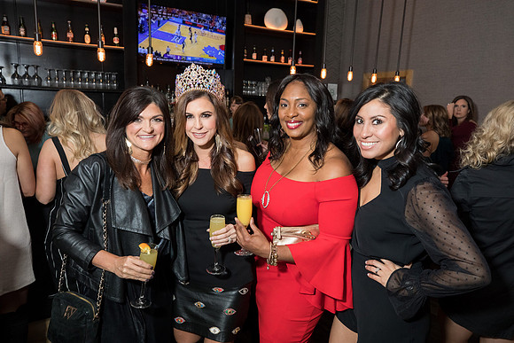 JEB48332_Athena_brunch