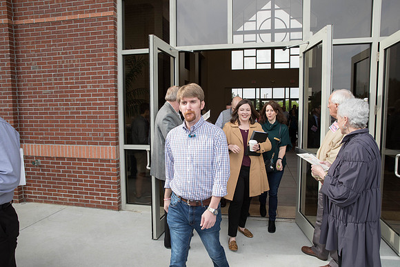 JEB37989_FBC_Youth_Building