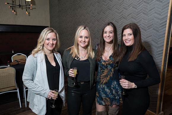 JEB48219_Athena_brunch