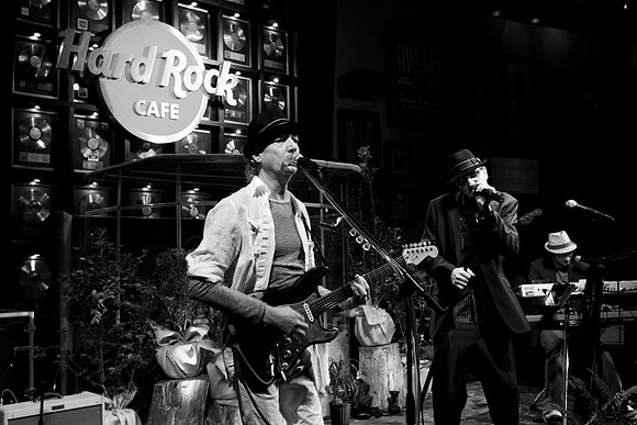 Dirty Play - Eco Rocks! 2012