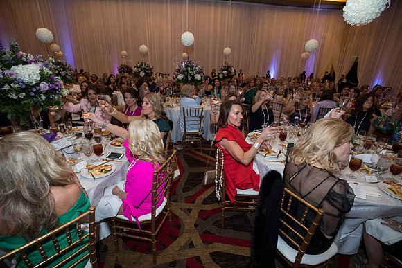 JEB46805_GCCA_QueensLuncheon