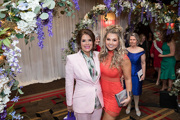 JEB46573_GCCA_QueensLuncheon