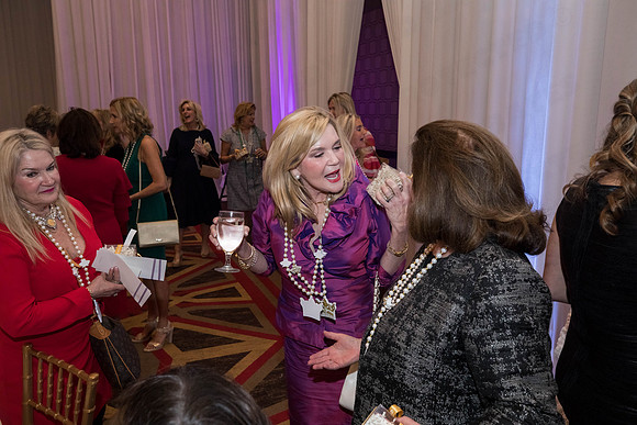 JEB47106_GCCA_QueensLuncheon