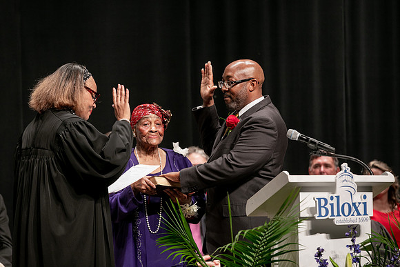 Biloxi_Council2021-35129