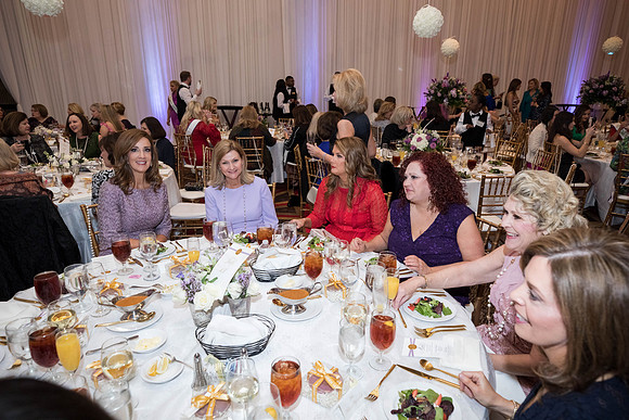 JEB46626_GCCA_QueensLuncheon