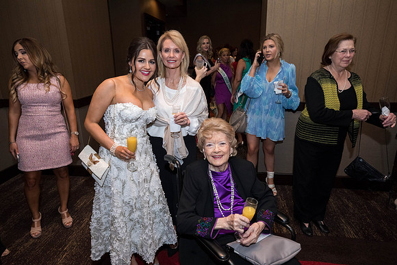 JEB46457_GCCA_QueensLuncheon