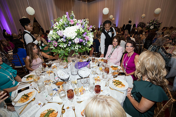 JEB46773_GCCA_QueensLuncheon