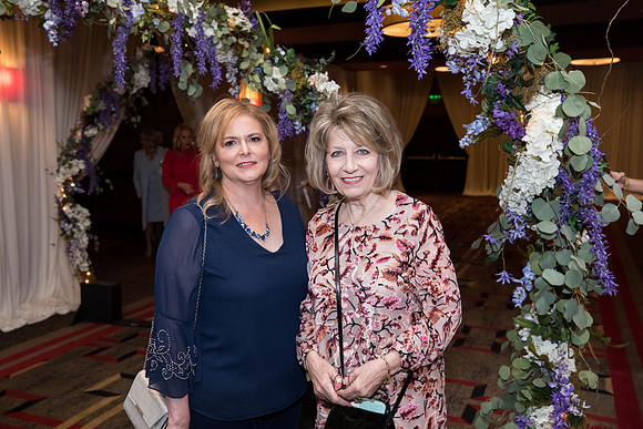 JEB46562_GCCA_QueensLuncheon