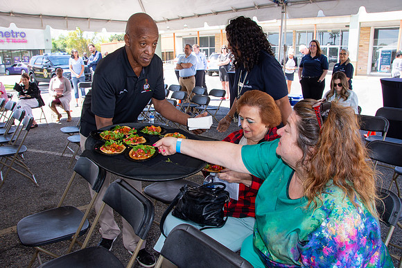 D72_9227