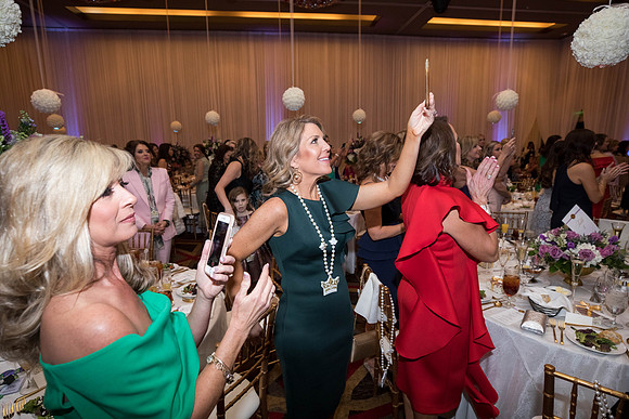 JEB46680_GCCA_QueensLuncheon