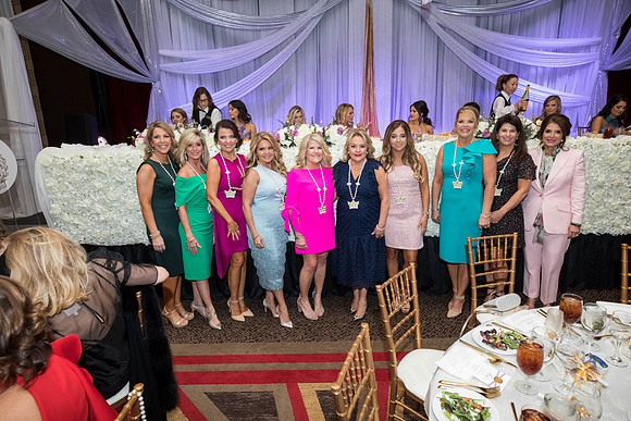 JEB46718_GCCA_QueensLuncheon