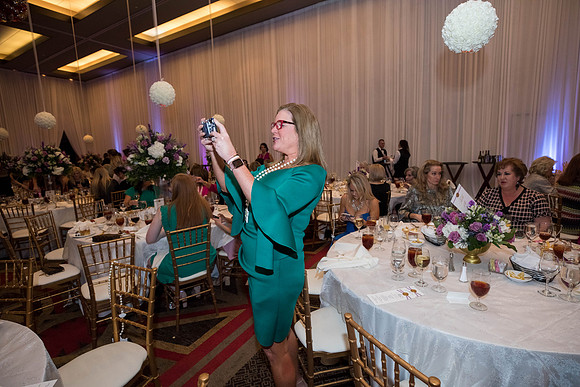 JEB46935_GCCA_QueensLuncheon