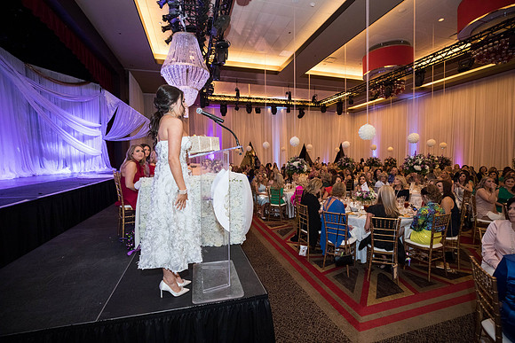 JEB46821_GCCA_QueensLuncheon